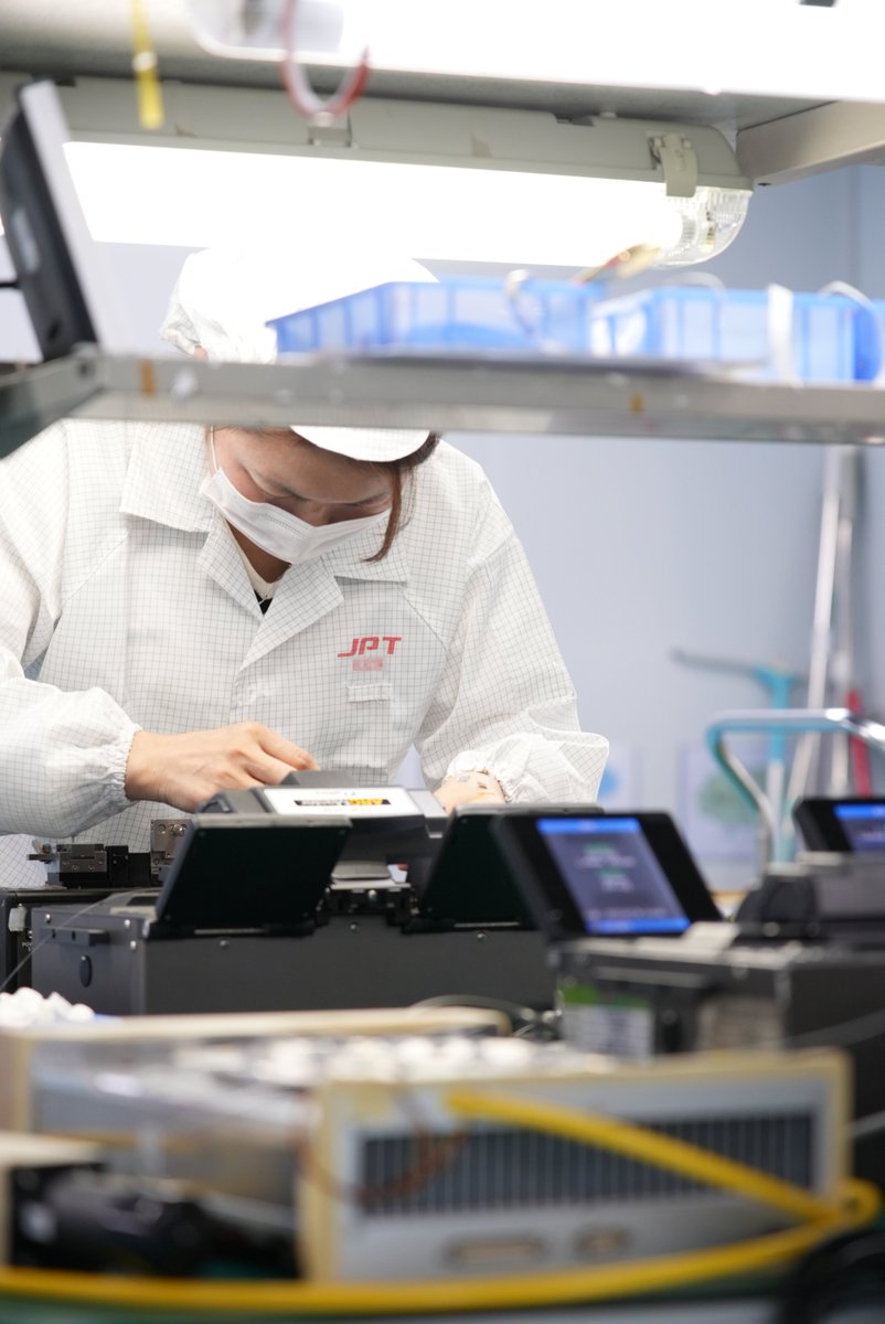 JPTLaser's tweet photo. Need a high-quality laser source? 
Here is what you are looking for 📢 https://t.co/Z9NnsQ07SW 
#jptlaser #lasers #fiberlaser #MOPA #lasermarking #lasercutting #laserwelding #laserdrilling #laserclening https://t.co/nzyriP2q3f