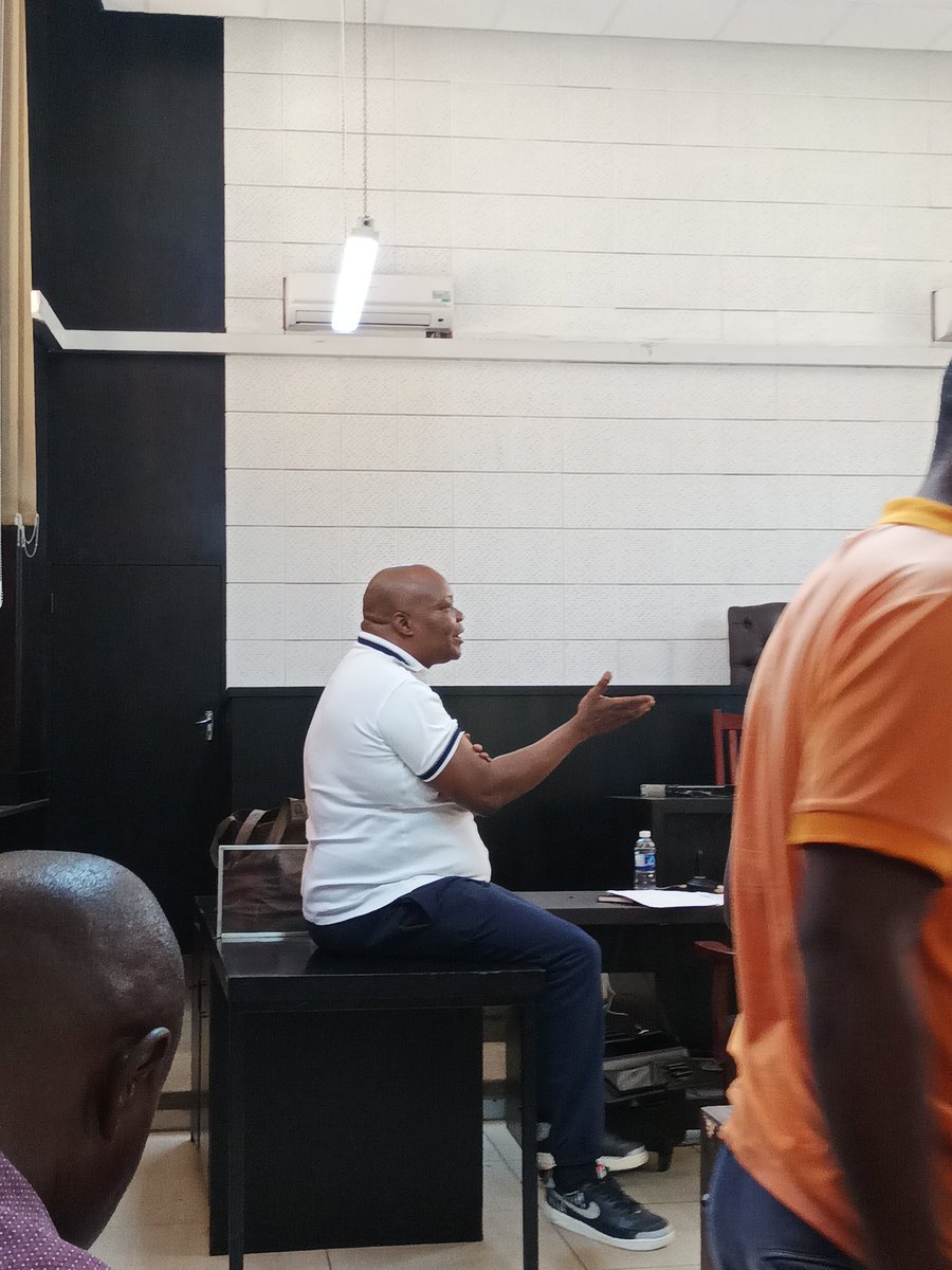 At court in solidarity with mkoma <a href="/JobSikhala1/">HON Job Wiwa Sikhala</a> 

The state continues to detain him but he remains in high spirits <a href="/advocatemahere/">Fadzayi Mahere🇿🇼</a>