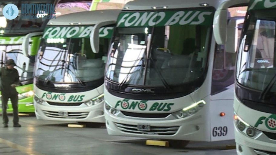 ContinentalCba's tweet photo. 🔵AIRE | Servicio de #FONOBUS resentido por protesta | En #AlassiaEsNoticia ampliamos con Claudio Luna - AOITA: "Reclamamos por varios motivos, entre ellos el pago adecuado de las horas extras, los francos. Pedimos que los empresarios cumplan con el convenio". https://t.co/6Zy1sq72gZ