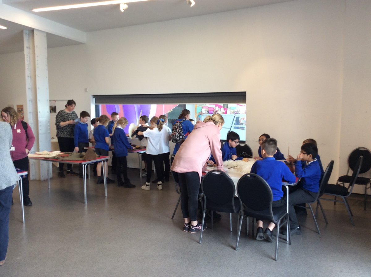 LittleStokePS's tweet photo. Amazing trip for Year 4 to @mshedbristol for a brilliant Saxons workshop where they were able to elaborate on their current theme topic knowledge, exploring how Saxons would have dressed, traded and lived during their era! #LSPSlearning #DreamPlanAchieve #Primarycurriculum https://t.co/fRifnghlWO