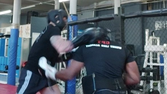 martin_gooden's tweet image. Got a Boxer up from London all ahead of his fight in London first Saturday in May.
He has to train, twice per day, one physical in the early morning, and a S &amp;amp; C schedule that he has to follow and be accountable in the evening, and a nutritional plan to follow: 
#goodfun #fight