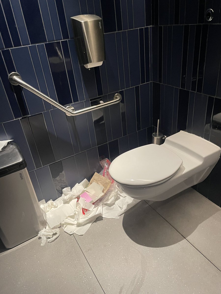 Ashley Vinson 🙋🏼‍♀️ tweet media