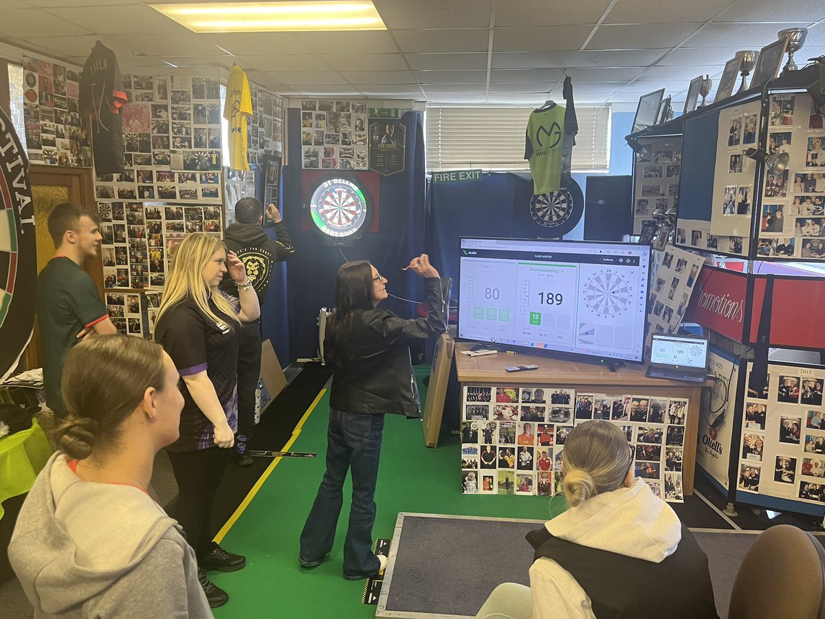 Alan Collins on Twitter "RT And we are off , Eleanor