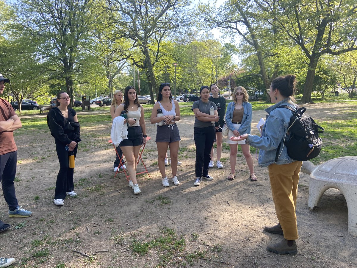Advanced #Sustainability students traveled to Clark Park in Philly for a tour of the 2023 Philly Tree Plan led by Temple's Liz Riedman. Students learned about different tree species, #greeninfrastructure, urban orchards, and #treeplanting volunteer organizations in the city.