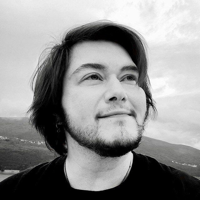 lord_thaw's tweet image. Сегодня!
Компания в составе: Давид Доминик Саркисян, Лин Лобарёв, Тикки Шельен и Алан Чароит соберется онлайн, читать стихи и петь песни. 
20.00. по Москве.
Сбор: добровольный донат (нашему другу на хирургию по улучшению качества жизни).