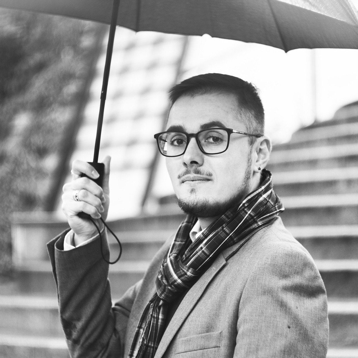 lord_thaw's tweet image. Сегодня!
Компания в составе: Давид Доминик Саркисян, Лин Лобарёв, Тикки Шельен и Алан Чароит соберется онлайн, читать стихи и петь песни. 
20.00. по Москве.
Сбор: добровольный донат (нашему другу на хирургию по улучшению качества жизни).