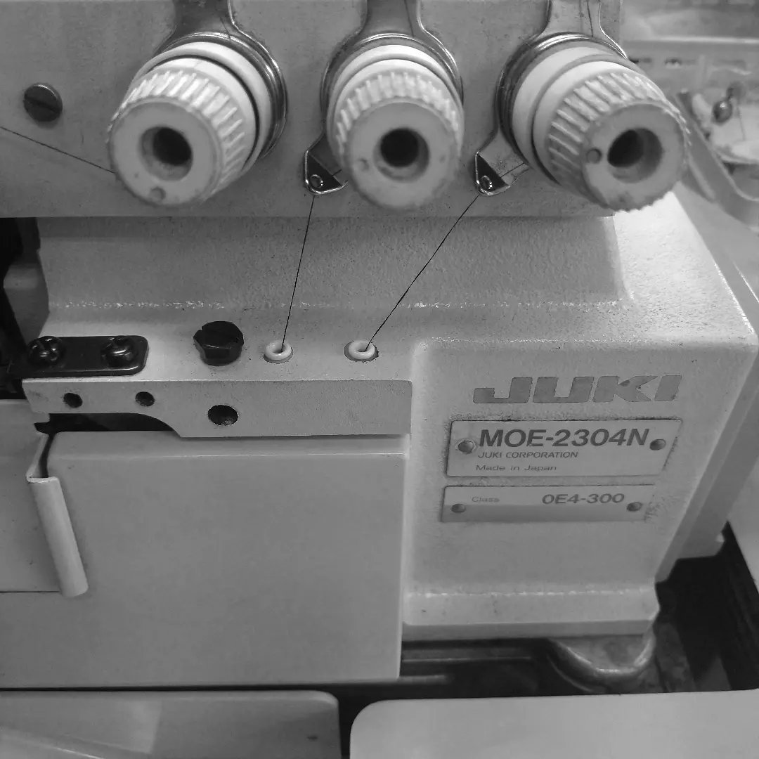 mishinyakonishi's tweet image. 【MO-2304N】工業用ロックミシン
#juki
問題点に気づくのはまだまだ難しい
積み重ねで経験値を増やしていこう

#jukisewingmachine #mishin #sewing #sewingmachine #machine #monochrome #ジューキ #ミシン #ロックミシン #ミシン屋 #工業用ミシン #モノクロ #モノクロ写真