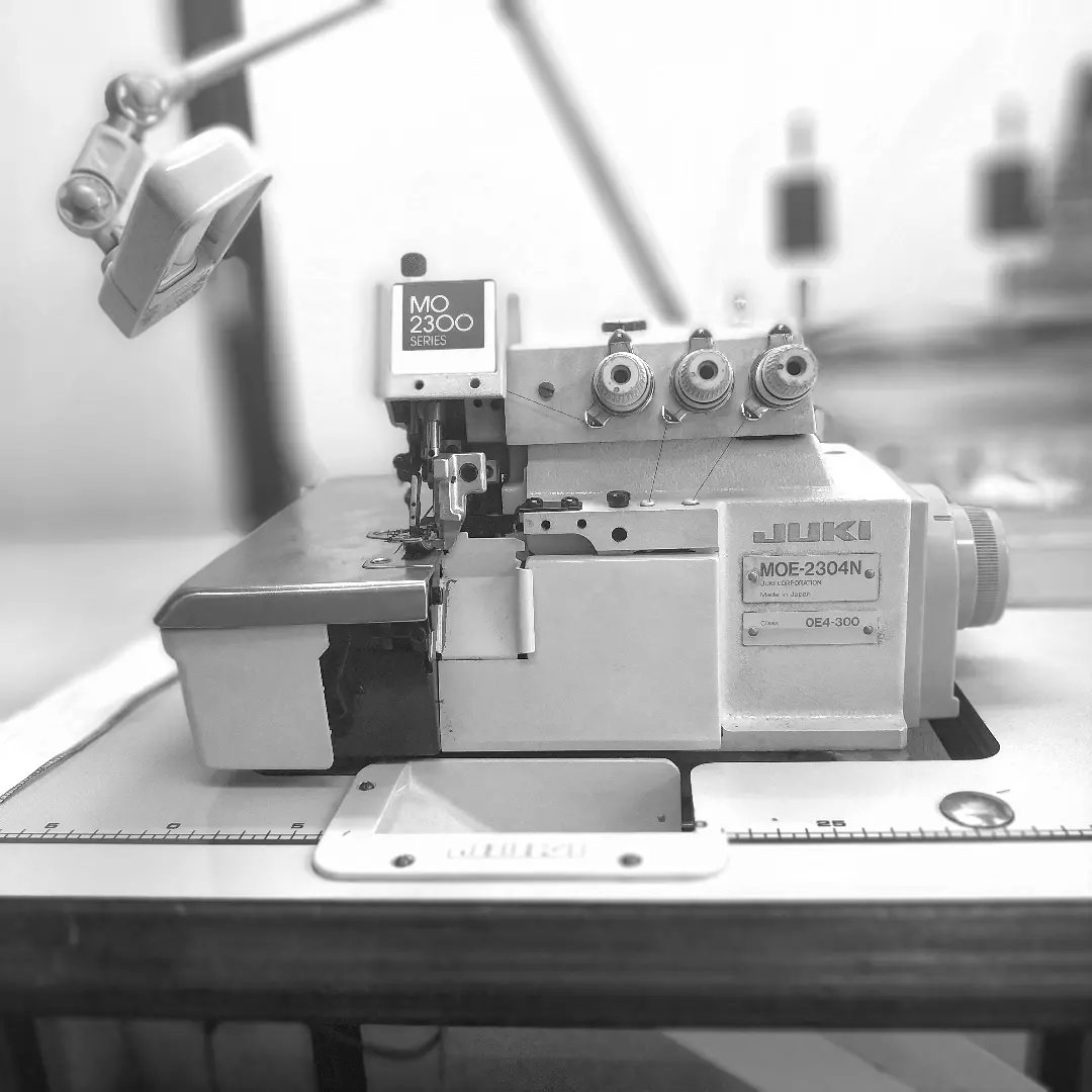 mishinyakonishi's tweet image. 【MO-2304N】工業用ロックミシン
#juki
問題点に気づくのはまだまだ難しい
積み重ねで経験値を増やしていこう

#jukisewingmachine #mishin #sewing #sewingmachine #machine #monochrome #ジューキ #ミシン #ロックミシン #ミシン屋 #工業用ミシン #モノクロ #モノクロ写真