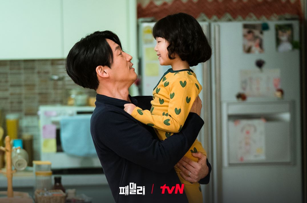 prettysup's tweet photo. Some stills of Jang Hyuk in 'Family' ep3-4 #JangHyuk #Family #tvN #패밀리 #장혁 https://t.co/XnyKMV8chA