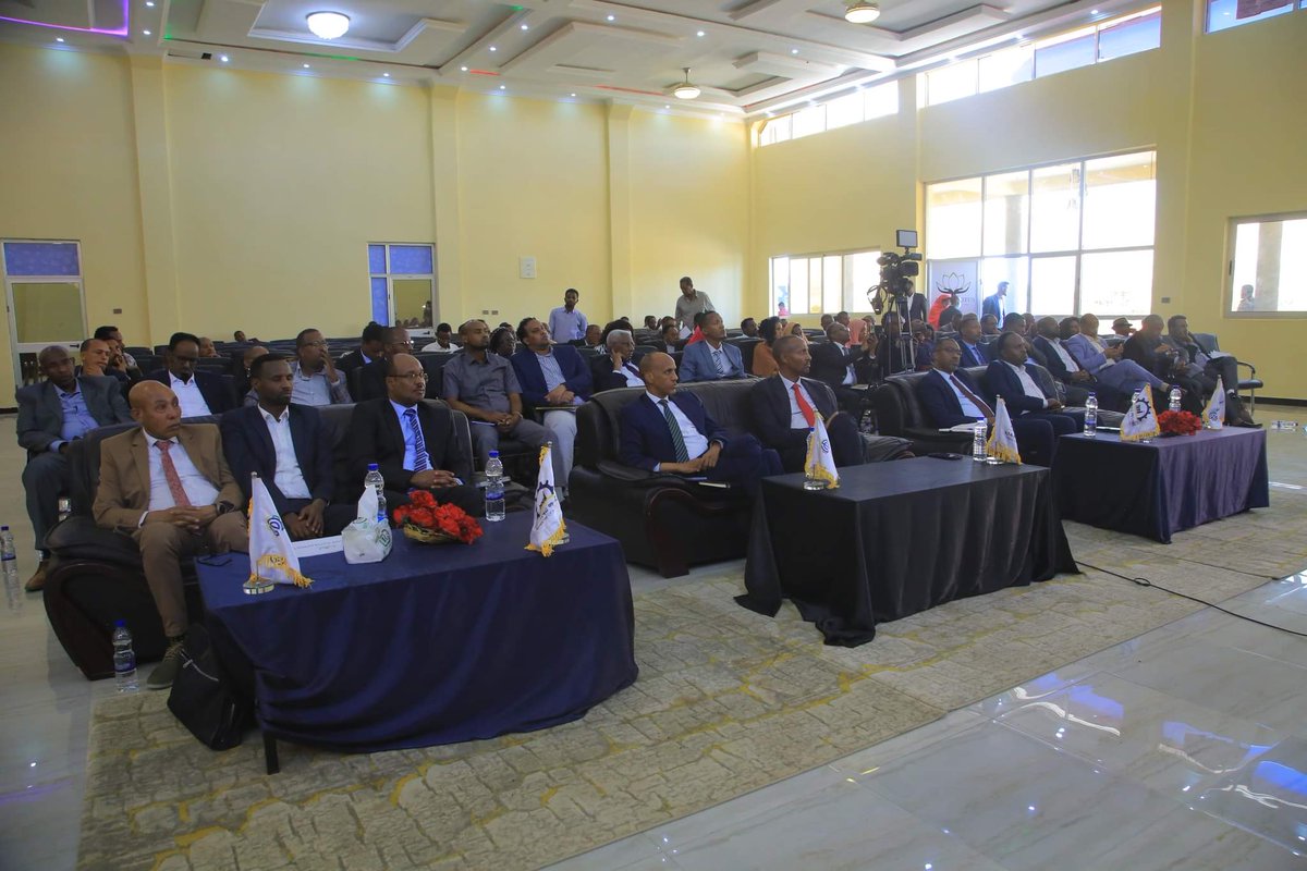 HHailekiros's tweet photo. "Review forum for 9-month plan report of 2015 EC fiscal year underway. Minister of Industry Melaku Alebel&amp; Head of Govt of Somali Region, Mestefe Muhammad, evaluate progress &amp; provide recommendations. #planimplementation #progressreview #recommendations" https://t.co/hBxNWsQ0GR