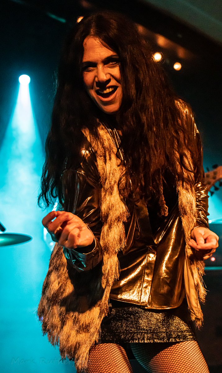 Sari Schorr - Live - The Classic Grand
tonight this absolute powerhouse singer/songwriter brings her Freedom Tour to Glasgow as she steps onto the hallowed stage @ The Classic Grand, 
jacemedia.co.uk/sari-schorr---…
