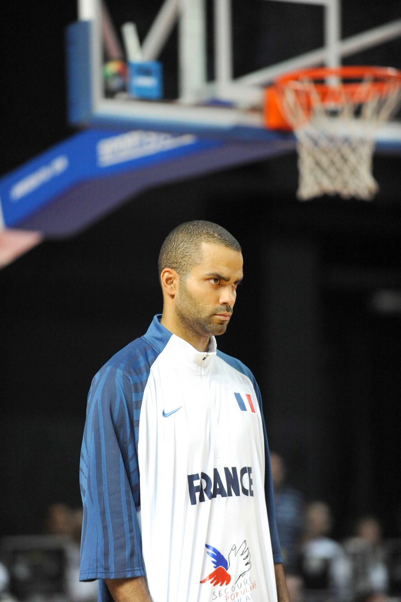 viewsfrance's tweet photo. Le numéro 9 de Tony Parker en Équipe de France va être retiré 🏀 https://t.co/xzA0S27JR2