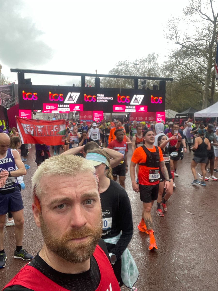 CheshireFire's tweet photo. Congratulations to CM Laura Wheelton and Firefighter Jack Gaskell who both completed the London Marathon at the weekend!

A fantastic amount of money raised for two amazing causes.

Laura for @CR_UK -  https://t.co/ZkHh4e2H6Z 
Jack for @firefighters999 - https://t.co/GVD4DRaPia https://t.co/065RO0US5A