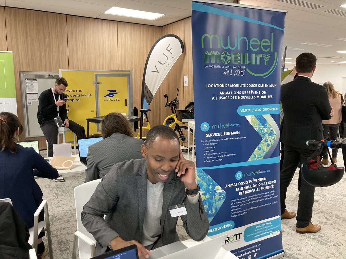 ☘️ <a href="/Bdx_Technowest/">Bordeaux Technowest</a> a embarqué pour le "Village Industriel de demain" avec <a href="/BxMetro/">Bordeaux Métropole</a>
✍️ en s'engageant en tant que pionnier de la #transitionécologique par la signature des 3️⃣ chartes du #developpementdurable, imaginées et réalisées par l’OIM Bordeaux #Aéroparc