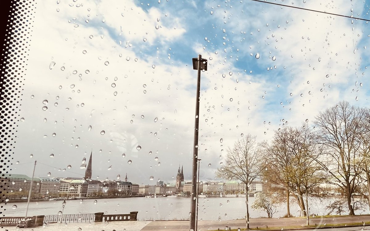 Bara_Huber's tweet image. On my way to Aarhus, DK, to speak at the International Conference on Sensory Studies at #AIAS. Looking forward to all the interesting contributions and discussion 🤩👃🏻👃🏻@WillTullett @tiedetati @CatrionaCooper