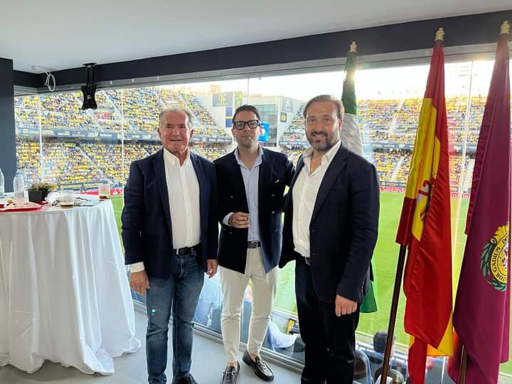 MoyaTejerina's tweet photo. @Cadiz_CF @Osasuna Gracias a la Directiva y Presidente por el trato recibido, a por la permanencia en @LaLiga https://t.co/HZQ8bvVjL9