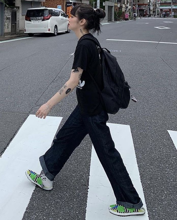 32_maaaash's tweet photo. こういうシンプルだけど色で遊んでるコーデがとっても好きだし絶対夏真似する https://t.co/M2yTDaWuQ6