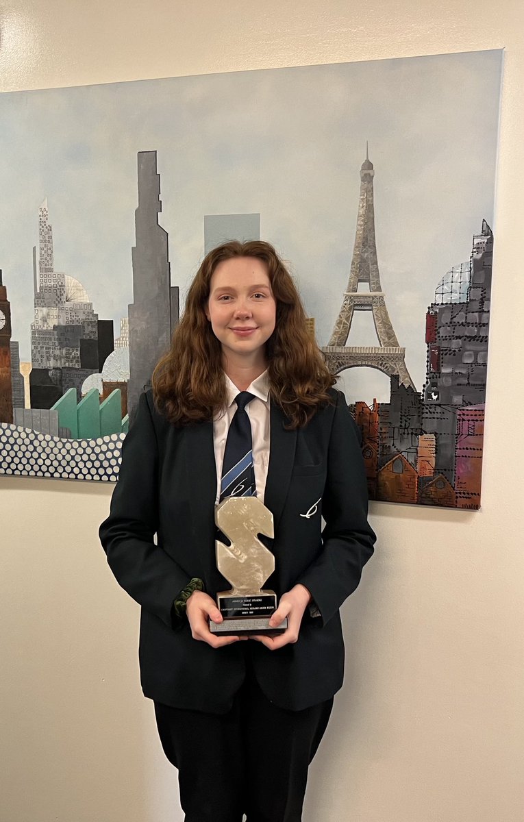 Congratulations to ⁦@SouthBromsHigh⁩ student Olivia on winning the Midland Arden Region Soroptimist International Award for Public Speaking. Also, thank you to Mrs Durrant for her support.
