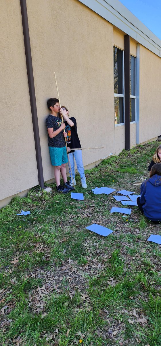 WestCler's tweet photo. 📏 Ms. Dutterer's sixth-grade math class was able to get outside and enjoy the nice weather to collect different data numbers for their unit on measurement and data. 📈 The class plans to use this data to create graphs and find measures of variability based on the data. #WCcon... https://t.co/JcCi9owgWq