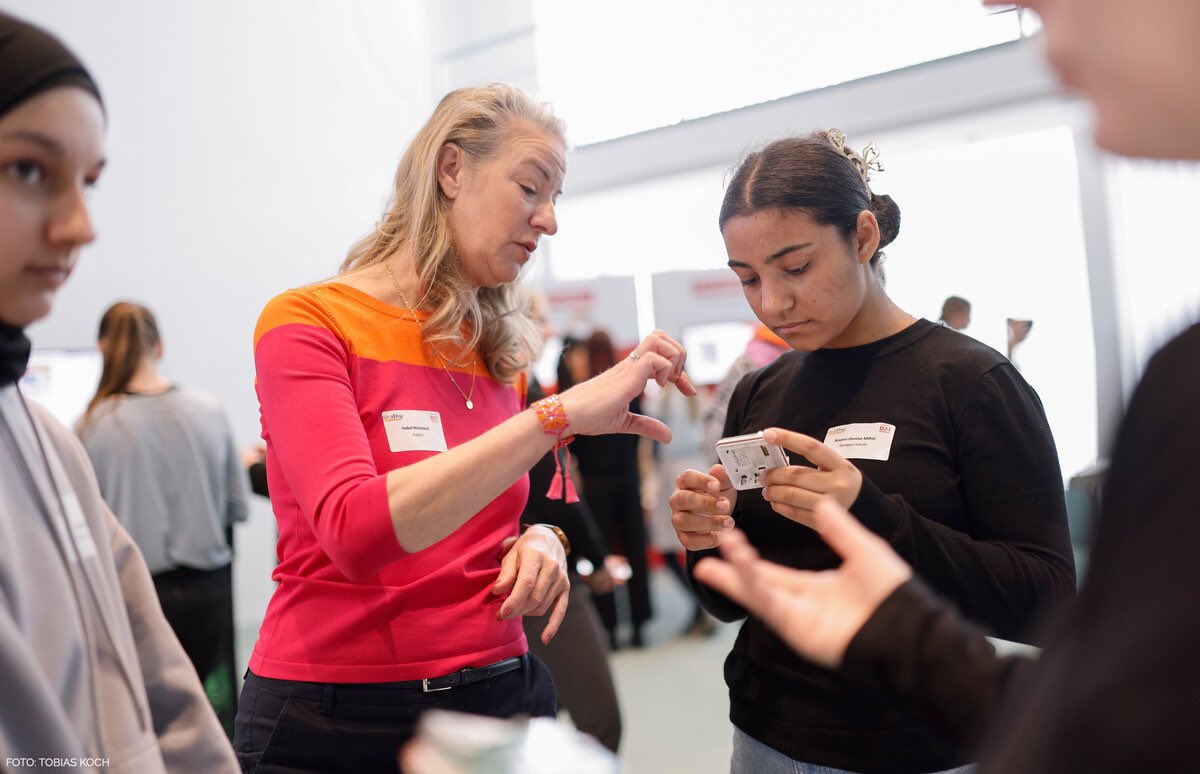 Initiative D21 tweet media