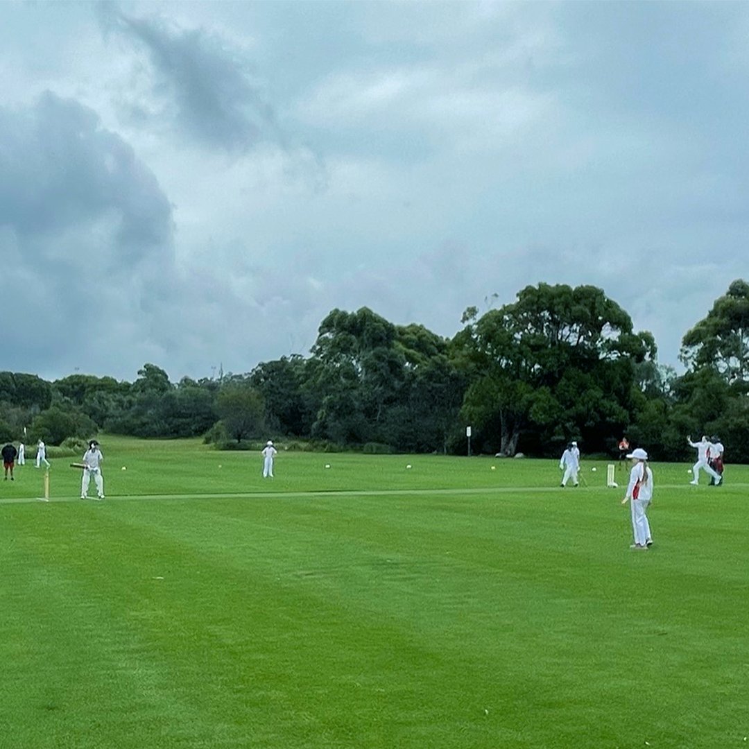 NationalBYC's tweet photo. Not even a grey sky could ruin our day! ☁️ 

Apply for the #NBYCLibraryGrants now ➡️ https://t.co/R1fN4cX4zD

👀 Spy the #Libraries around Australia that benefited from the grants in 2022.

#Education #AustralianLibraries #RuralLibraries #CountryLibraries #Grants https://t.co/g3abyIEs8T