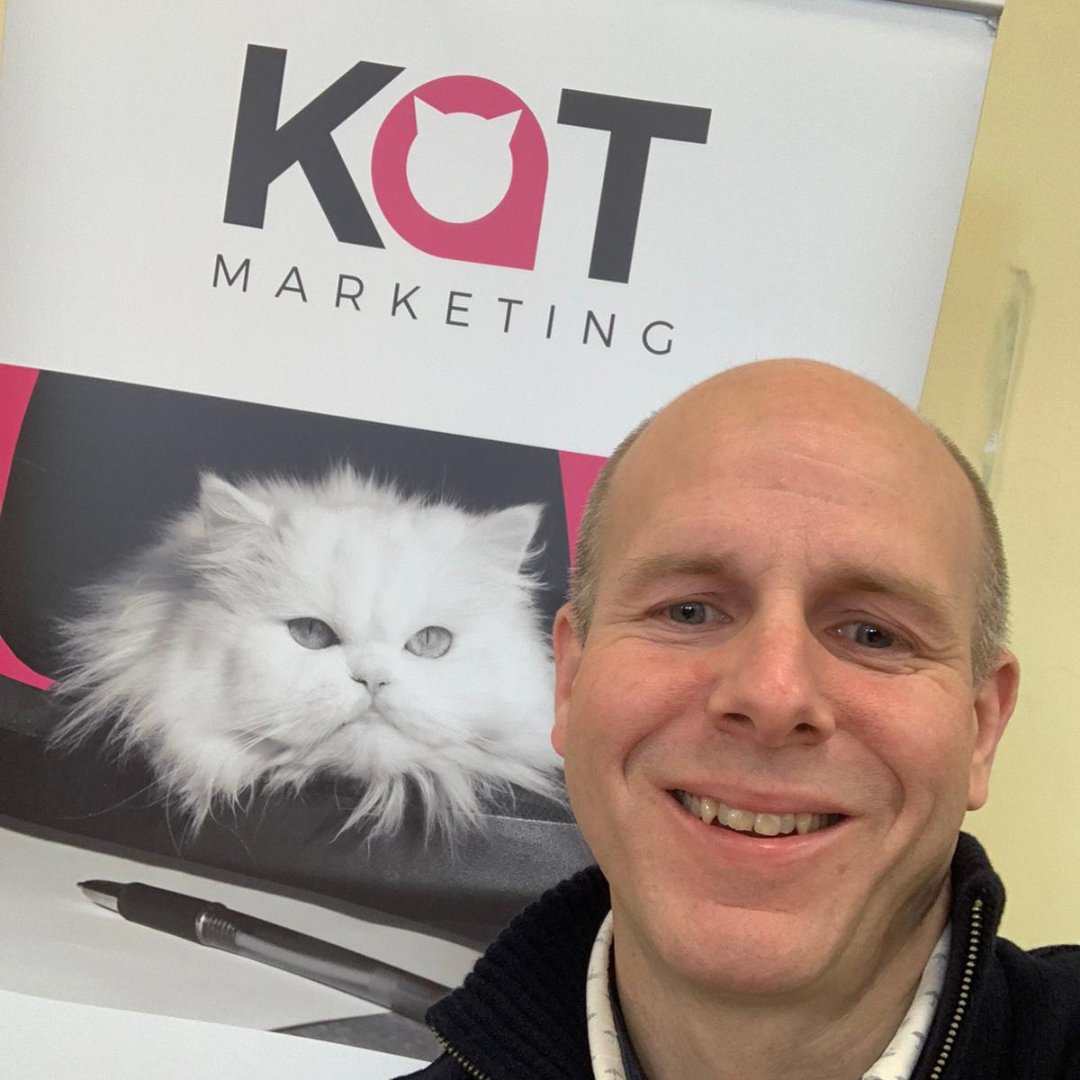 katmarketing_'s tweet photo. Julian's in attendance at #ClactonCoastalAcademy’s #careersfair today, hosting a stand to chat to students about the variety, and wealth of opportunities, #careers within marketing can offer.
#CareersAdvice #Event #EssexEvents #Marketing #MarketingTips #Future15 https://t.co/n9nIsfUtJY