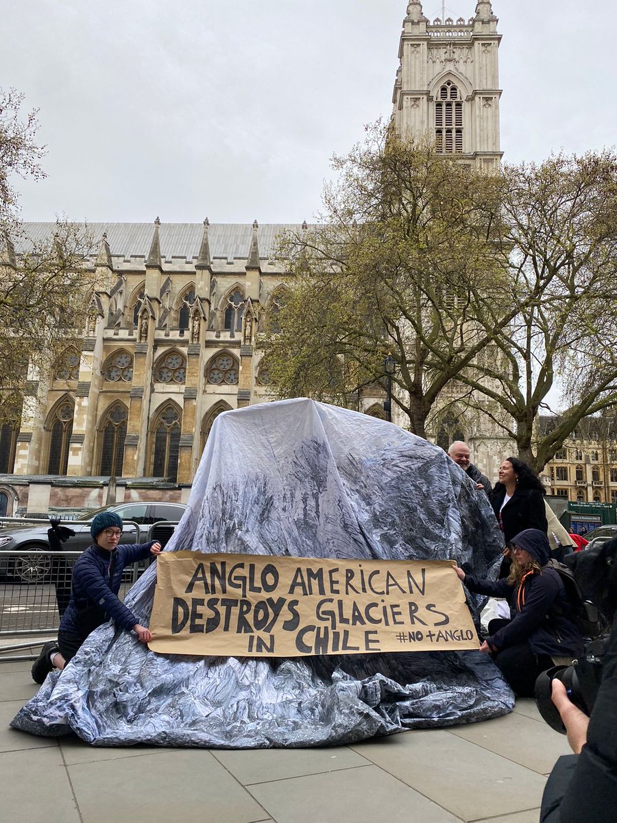 londonmining's tweet photo. We are outside the #AngloAmericanAGM with environmental and indigenous leaders from communities affected by @angloamerican . They will present their demands to the company. Victoria Uranga from #Chile, Carlos Mitraud from #Brazil and Lourdes Huanca from #Peru 

#Waterforall https://t.co/L4tsfN9NyH