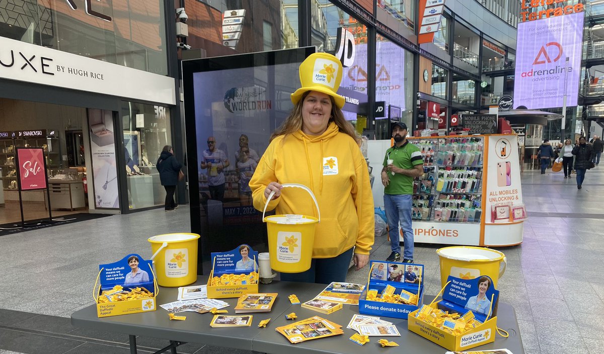ScarbAmelia's tweet photo. I’m at St Stephens in @Hullccnews today for my patches final Great Daffodil Appeal collection this year! Pop in to see me and chat all things @mariecurieuk https://t.co/TirPMRAgJI
