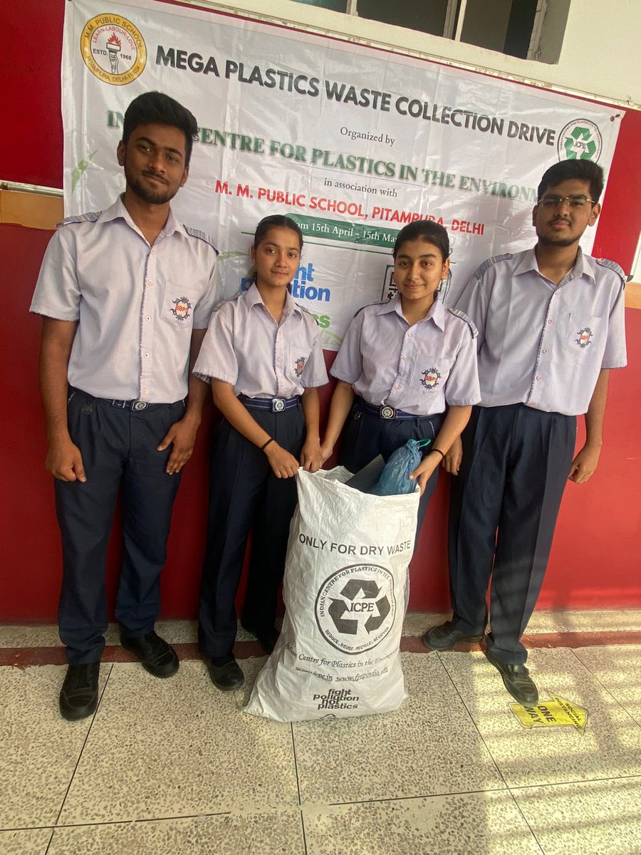 hayatfa62703025's tweet photo. securing the resources on regular basis is the major requirement of today’s life. Keeping it in mind, students of bbpsmv are actively participating in Plastic collection drive. @ICPE_DC #ministry ofenvironment #deptofenvironment #ministryofeducation #vividh87 https://t.co/ROT59YadhL