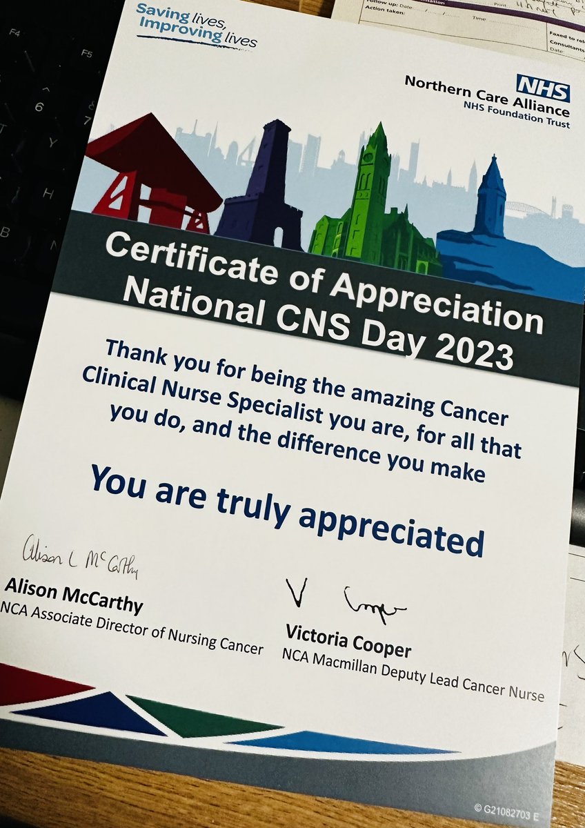 louchap01's tweet photo. Celebrating National Clinical Nurse Specialist Day with our Haematology team @NCACANCERNURSES @OldhamCO_NHS @macmillancancer #NationalCancerCNSDay 
Thank you to all teams supporting patients, families and colleagues 💚 https://t.co/pCmx7O0hvK
