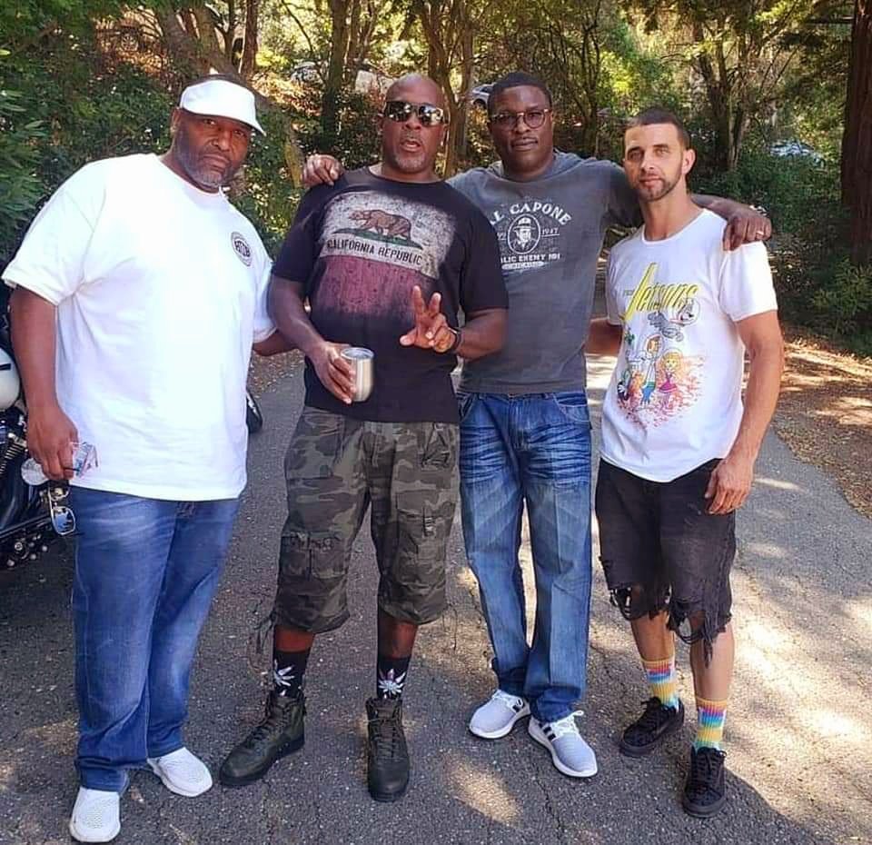 luxurytax8's tweet photo. I want to be the first to say happy birthday to my homie Hubb tomorrow April 27th God bless and have a good one thanks for everything you have done for me and my family we appreciate you to the fullest. #legendaryboss #bayareabosses #thegreatera #Bayareaboss https://t.co/JJj2mAQ5Qf