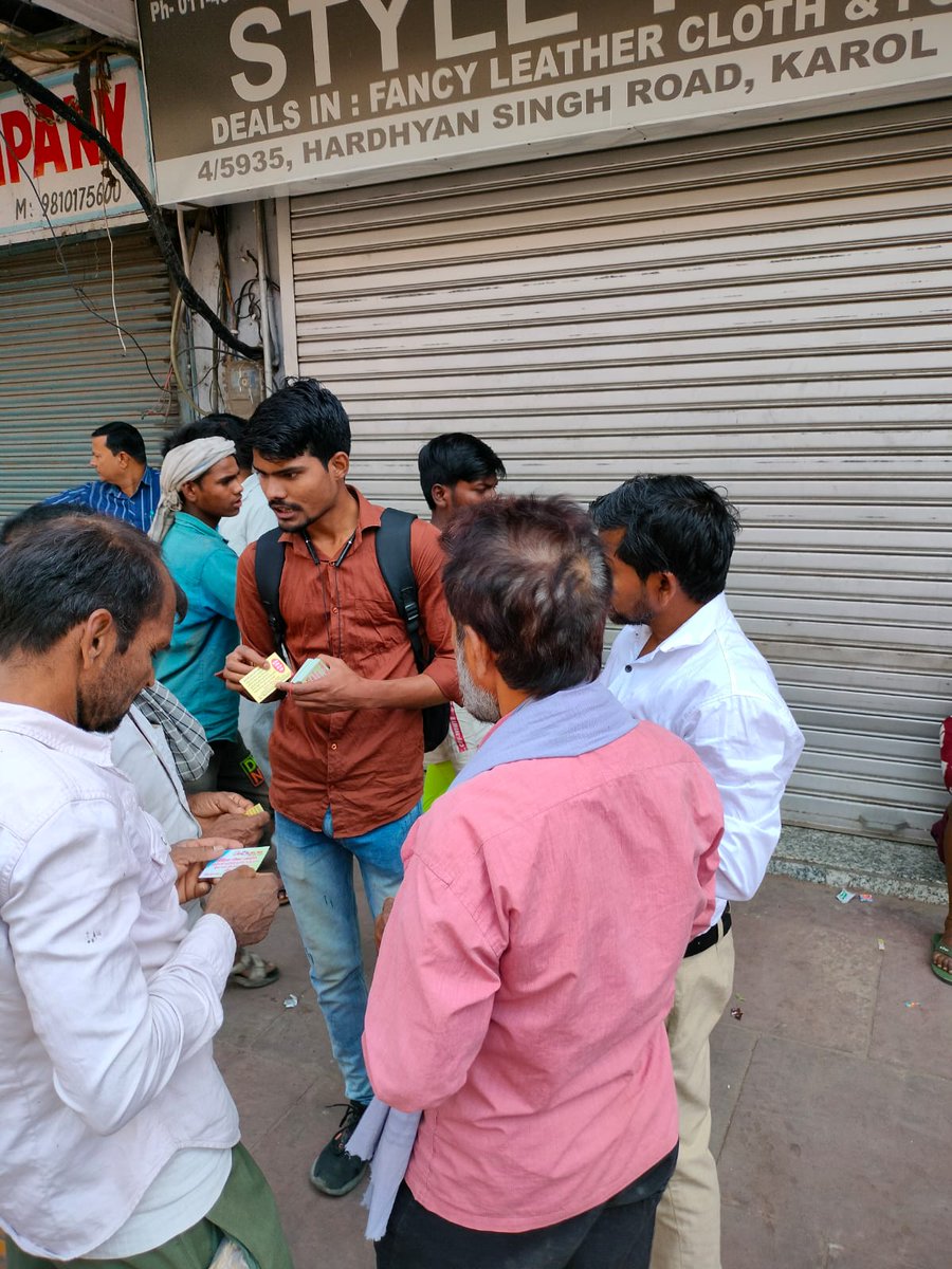 Sarfraz_dss's tweet photo. Today 026-04-2023
India Labourline outreach at Karol Bagh  Dev Nagar labour chowk 
@LabourlineDelhi
@ILabourline @johndelhi7 @IndiaWpc @Delhinewslive https://t.co/jd0l91CHp4