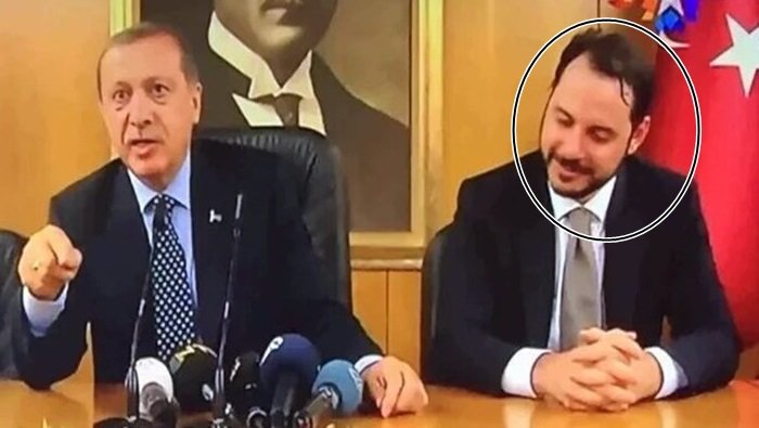 15 Temmuz gecesi Berat Albayrak Erdoğanın Arkasında neden gülüyordu çok mu hoşuna gitti DARBE çokmu heycanlandırdı seni Berat Albayrak

#delilerindelisi