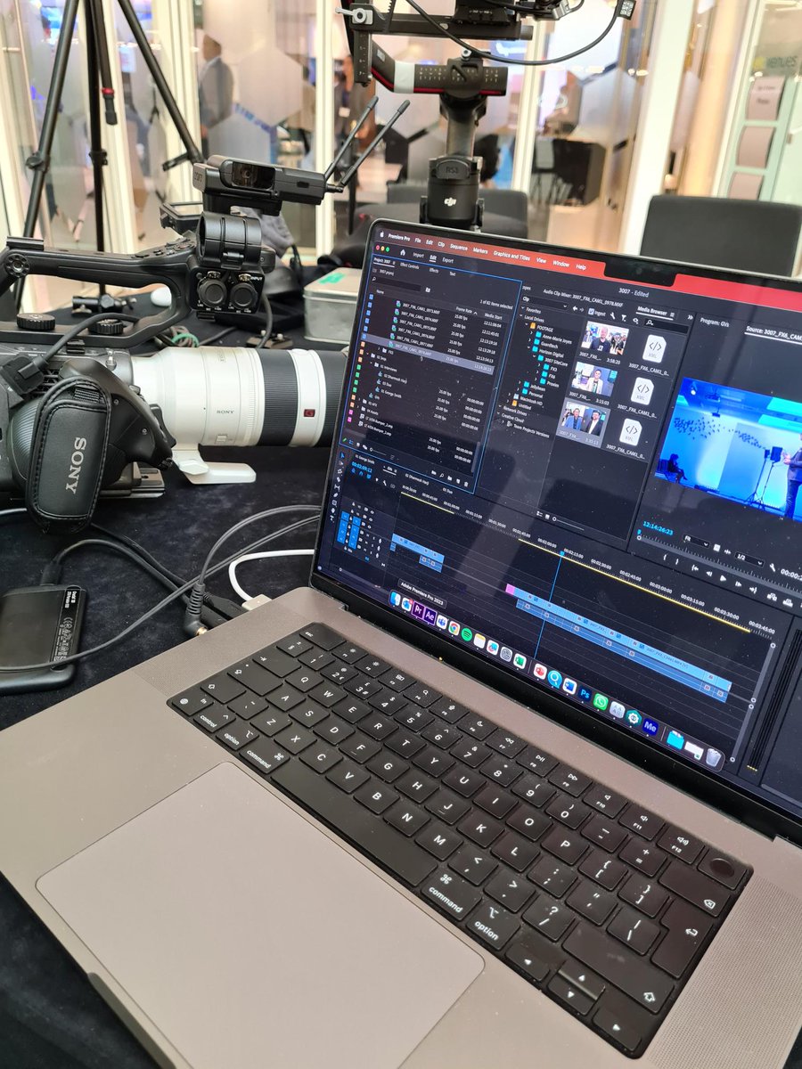 DeadReady's tweet photo. Some #BehindTheScenes from our shoot yesterday at @Sitecore where we were filming and editing on site for our client @HztlDigital who were sponsoring the event - the first to be held in #London! #sitecoredx #eventfilming #techevent #contentmarketing #DXEurope #generativeai https://t.co/gIRSrEpM7U