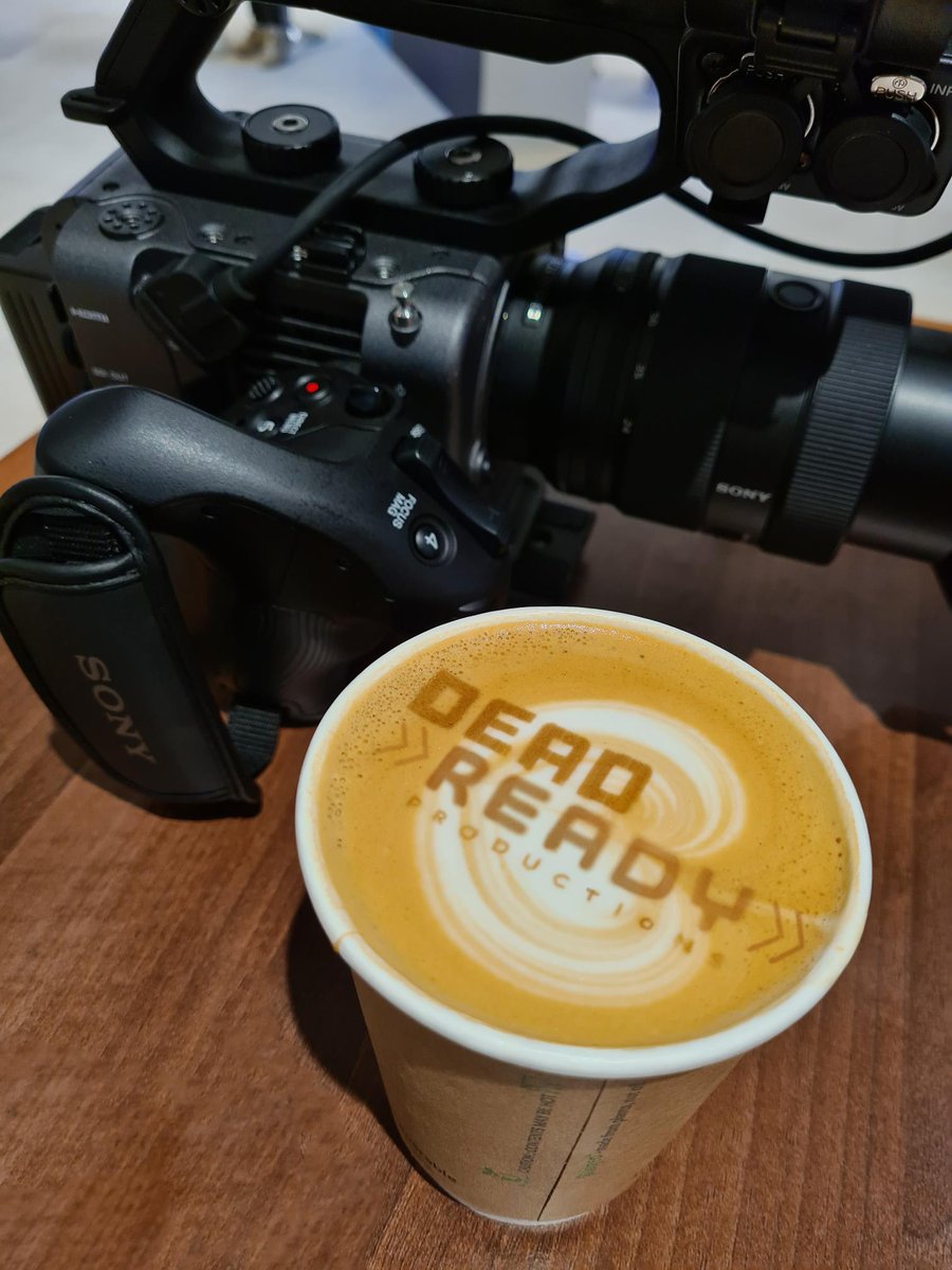 DeadReady's tweet photo. Some #BehindTheScenes from our shoot yesterday at @Sitecore where we were filming and editing on site for our client @HztlDigital who were sponsoring the event - the first to be held in #London! #sitecoredx #eventfilming #techevent #contentmarketing #DXEurope #generativeai https://t.co/gIRSrEpM7U