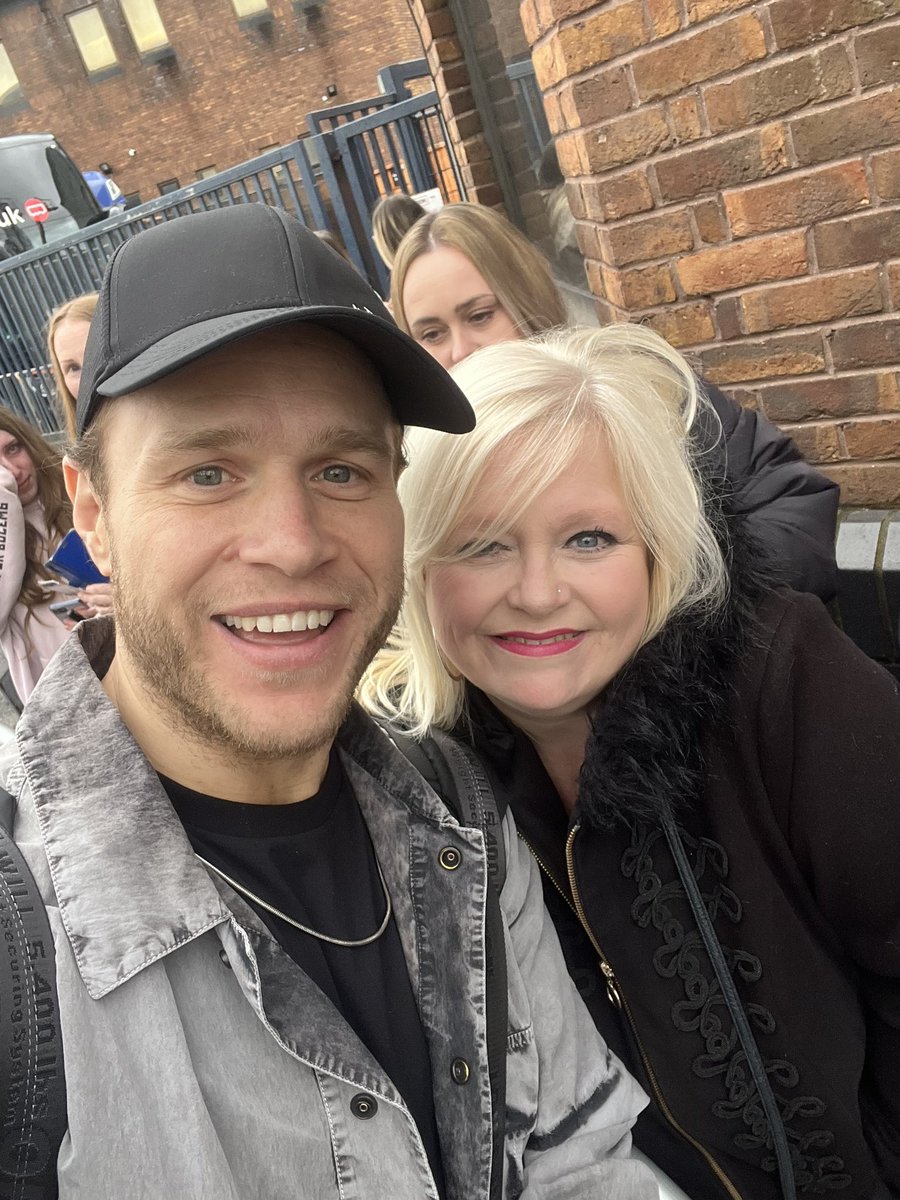 The last two days seeing <a href="/ollymurs/">Olly Murs</a> in Cardiff have been the best days I’ve had in weeks.  A lot of stress in my life last 4 weeks and getting to just forget about it all for a couple of hours watching this lovely man back on stage has been better than anything any doctor can do x