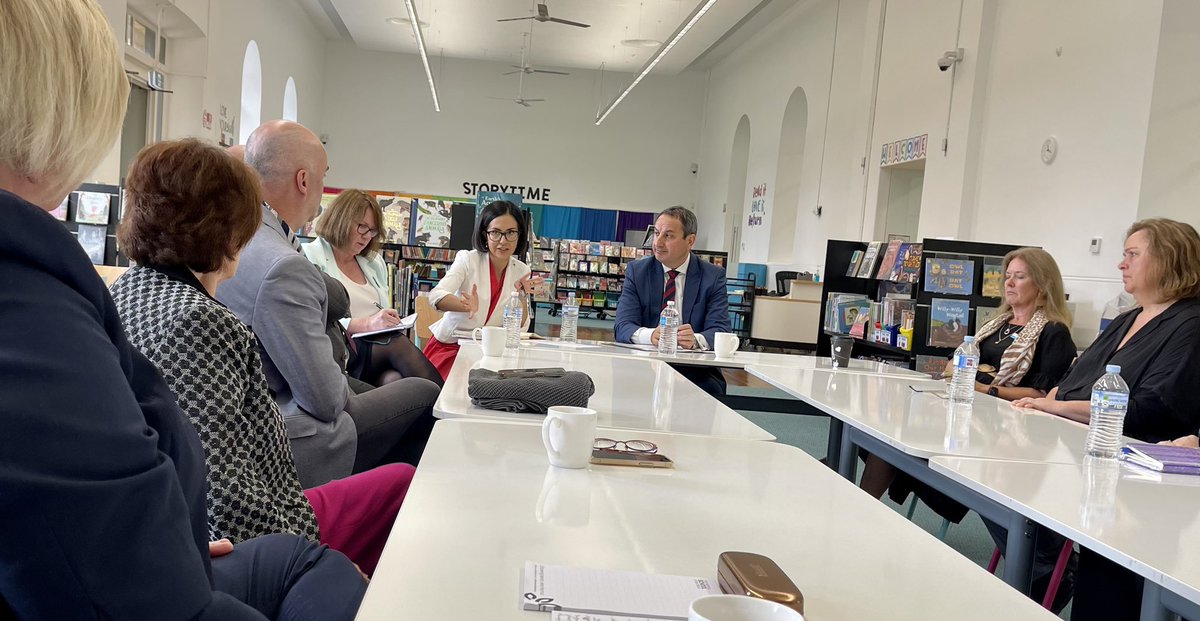 dizdarm's tweet photo. Great to visit Parramatta East PS with @ChrisMinnsMP &amp; @pruecar on the first day back for students. We visited Kindergarten to see how our students have settled into school. Next stop was Bayanami PS for a roundtable discussion with school leaders to hear how we can support you. https://t.co/IImJYdK6dH