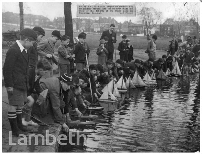 Ships Ahoy! This photo appeared in the Norwood News #OTD 26th April 1935
Lower pond Streatham Common #StreathamHistory #StreathamCommon #Boatingpond