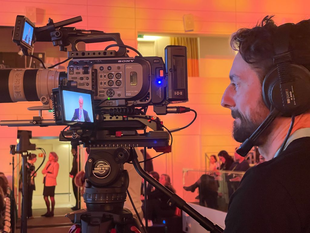 telemak_stream's tweet photo. After a few years working mostly from our studios in Zaventem we are on the road again on a daily basis for our clients. Hybrid events seem to be the new normal. It's the best of both worlds 👍

#hybrid #events #conference #telemak #streaming #webcast #ontheroad #aftercovid https://t.co/huEFAoSiXM