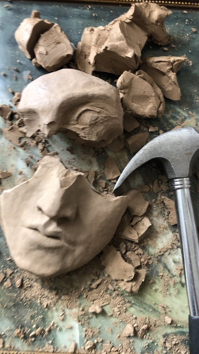 now im just gonna smash every one of my sculptures.............