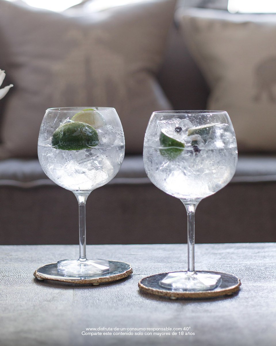 Martin Miller's Original, con su sutil pero complejo equilibrio de botánicos terrosos y cítricos, es la única forma de mejorar el casi perfecto Gin &amp; Tonic.

Compruébalo aquí🍸 bit.ly/3VaFgHe