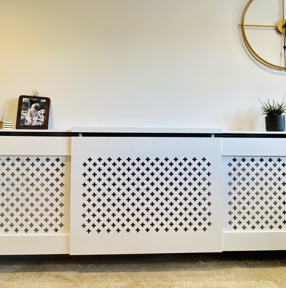 Do you have a fear of the #Flatpack? 👀

Aside from professional glazing and #WoodworkRestoration, I can also be on hand to help with any of your furniture building needs, too!

Find out more via my website: manwhomakes.co.uk/pages/flatpack…