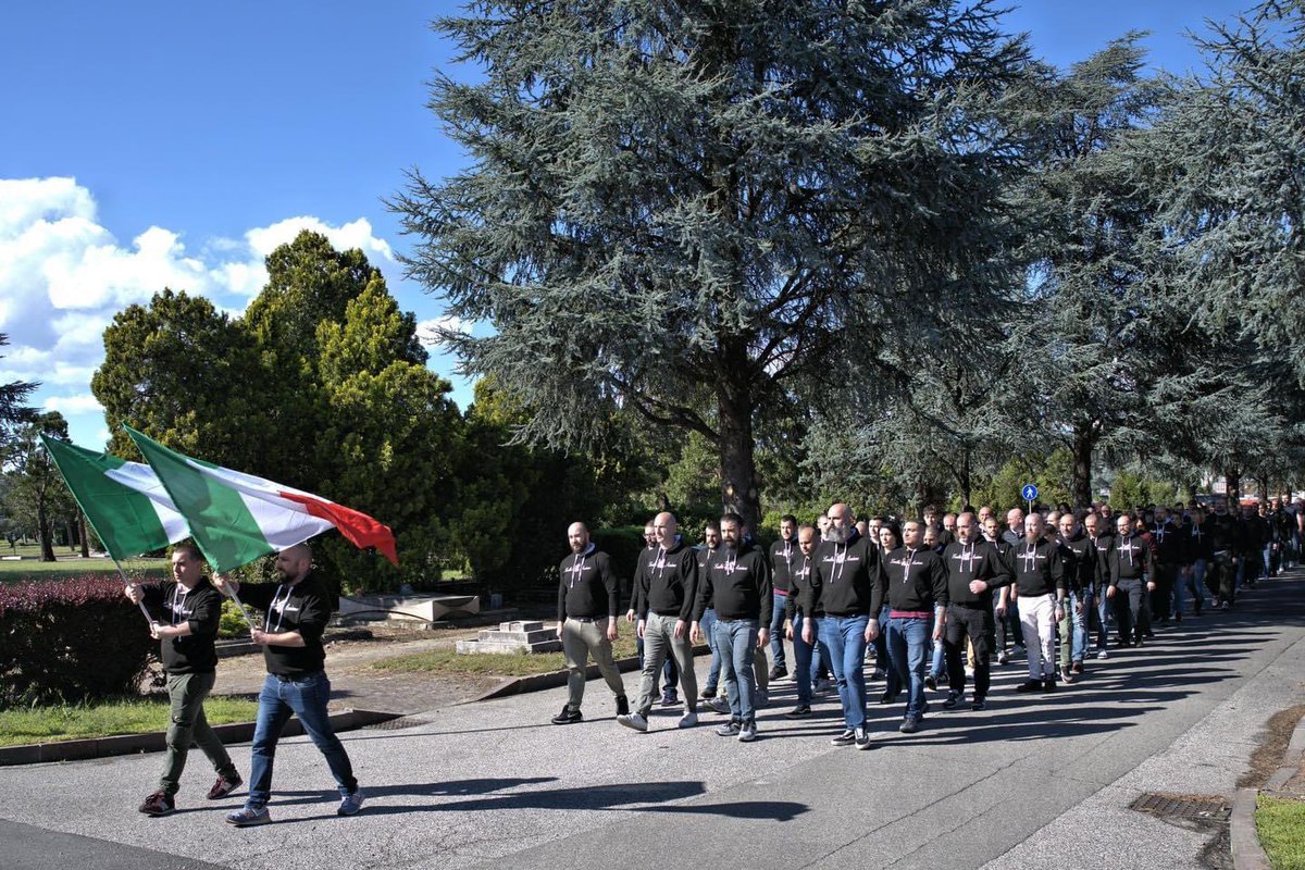 federazione_it's tweet photo. 🇮🇹“La gioventù sana si è messa alla testa della riscossa”

#25Aprile 2023, Campo X https://t.co/t1gfZZIFsT