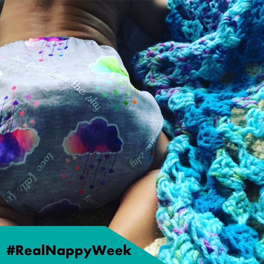 BucksRecycles's tweet photo. By using just one reusable nappy each day, will save 365 disposable nappies from the bin each year. Good for your pocket and the environment. Plus, they look so stylish, don't you think? Click here to find out more: https://t.co/LzPy8b5LDa #RealNappyWeek https://t.co/E55TYabikb