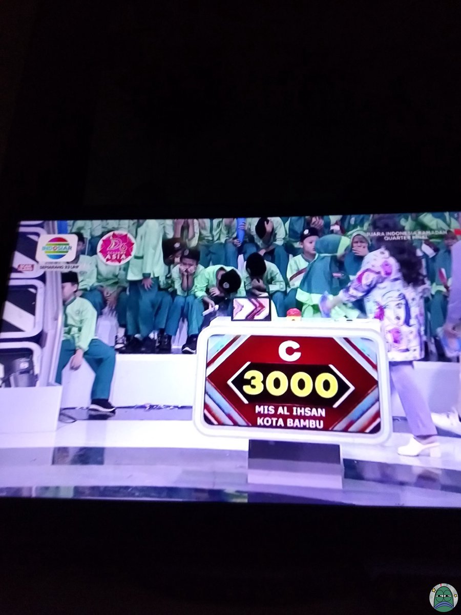 💚 Kalian ada yg nonton Juara Indonesia Ramadhan ga😭😭😭 hari ini episodenya seru mampus. 

Tim A ketinggalan jauh, tim B &amp; C kejar kejaran. Eh yg menang tim A. Tim C sampek nangis kejer ngambek gamau ambil hadiah😭😭😭