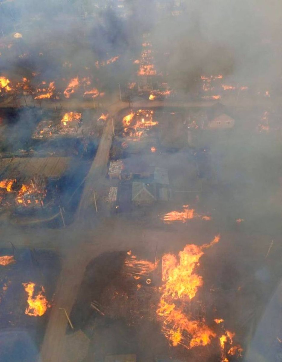 Renata59410304's tweet photo. In un certo senso il villaggio
andato a fuoco 🔥 di #Sosva
è un'allegoria di tutta la #Ruzzia
di #Putin! È stato fondato come
insediamento #GULAG
Ha mandato diverse persone alla
#Guerra in #Ukraine🇺🇦⚔️🤡🔥
🔥nel 2023 è bruciato 🔥 https://t.co/1Cs70EqUTg
