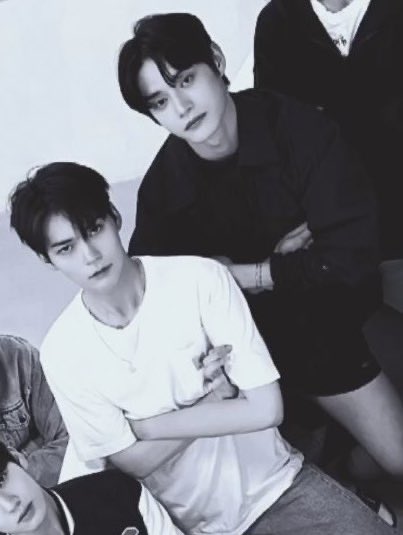 woongbinfile's tweet photo. woah https://t.co/QyUk4jrBSt