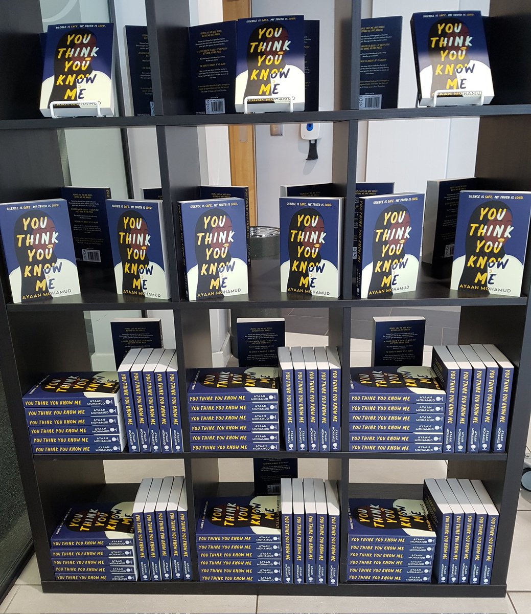 Ready for my #WorldBookNight giveaway 😁

Can't wait to share <a href="/ayaan_moham/">Ayaan Mohamud is away 🍉</a> fab book with our students! 
#YouThinkYouKnowMe