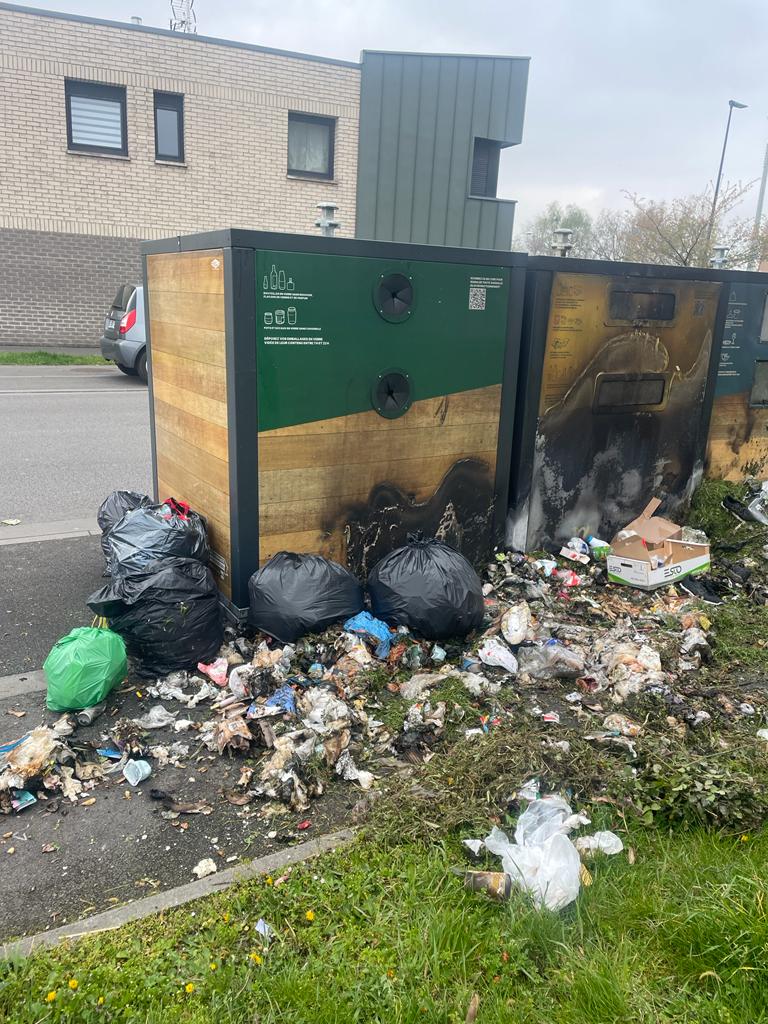 TrcgWeb's tweet photo. @GDarmanin @TourcoingVille @DorianeBecue @MCabaye La question de l'expérimentation qui vire au cauchemar dans deux quartiers de la Ville a-t-elle été abordée SVP ? Beaucoup d'habitants demandent à être informés des suites de ce projet. https://t.co/IysIUxvJfm