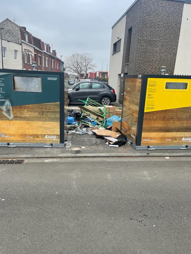 TrcgWeb's tweet photo. @GDarmanin @TourcoingVille @DorianeBecue @MCabaye La question de l'expérimentation qui vire au cauchemar dans deux quartiers de la Ville a-t-elle été abordée SVP ? Beaucoup d'habitants demandent à être informés des suites de ce projet. https://t.co/IysIUxvJfm